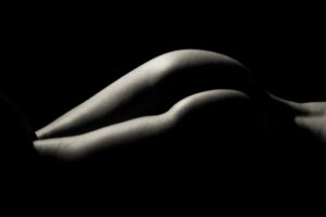 dlakava pička velika guza