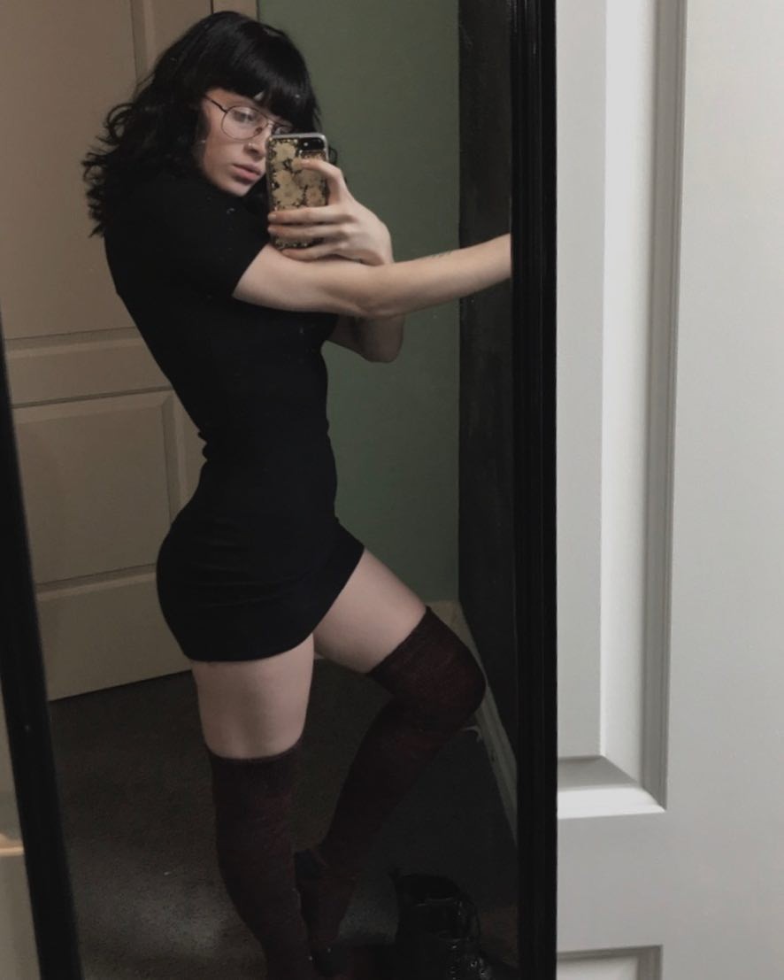 Tea goth girl